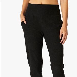 Space dye jogger beyond Yoga